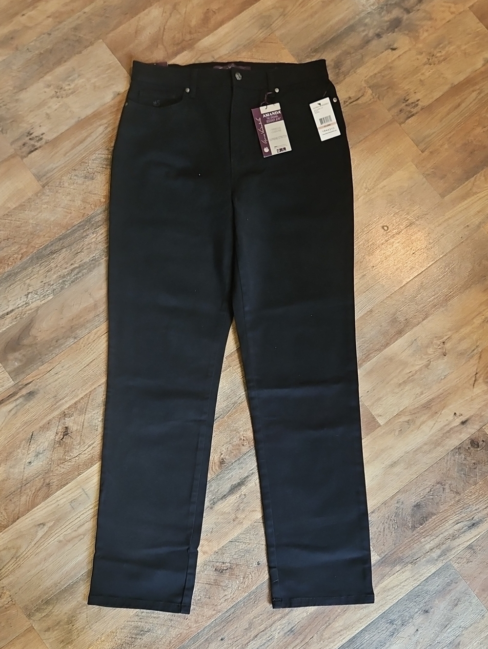 👖Gloria Vanderbilt Amanda Black Straight Jeans